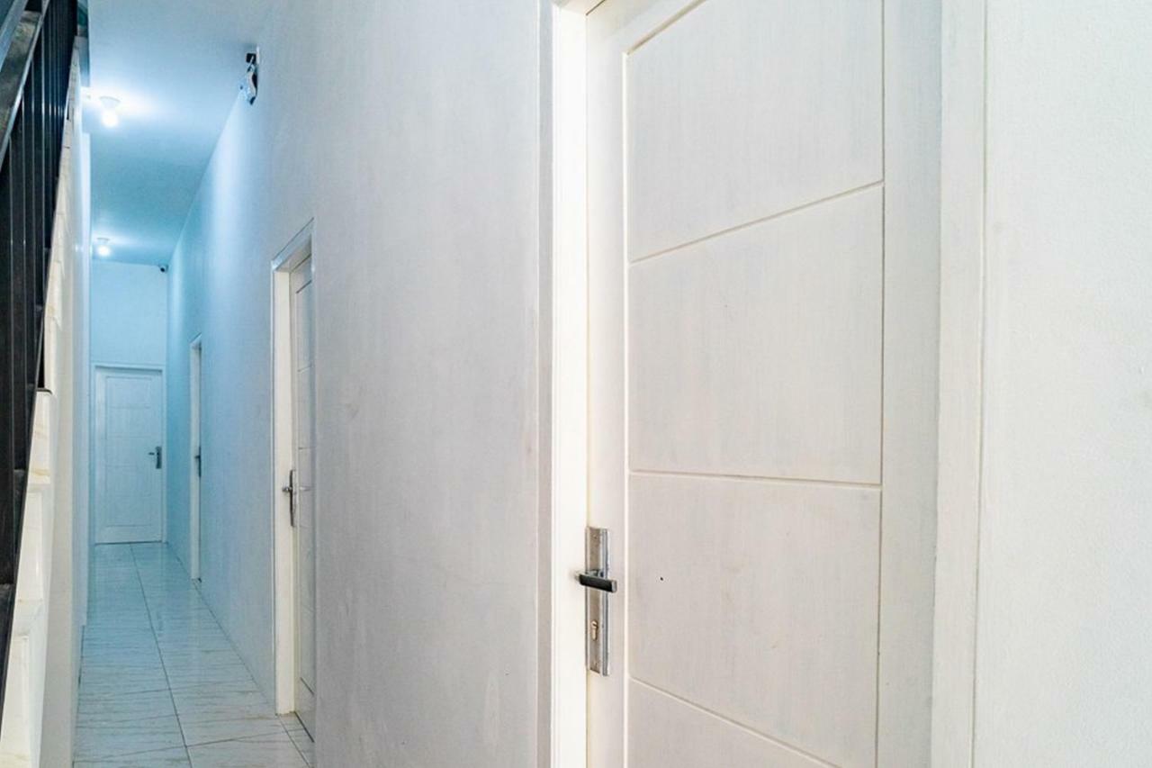 Reddoorz Near Tarumanagara University Yakarta Exterior foto